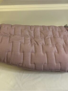 Christopher & Banks Quilted Mauve Pet Travel Pouch